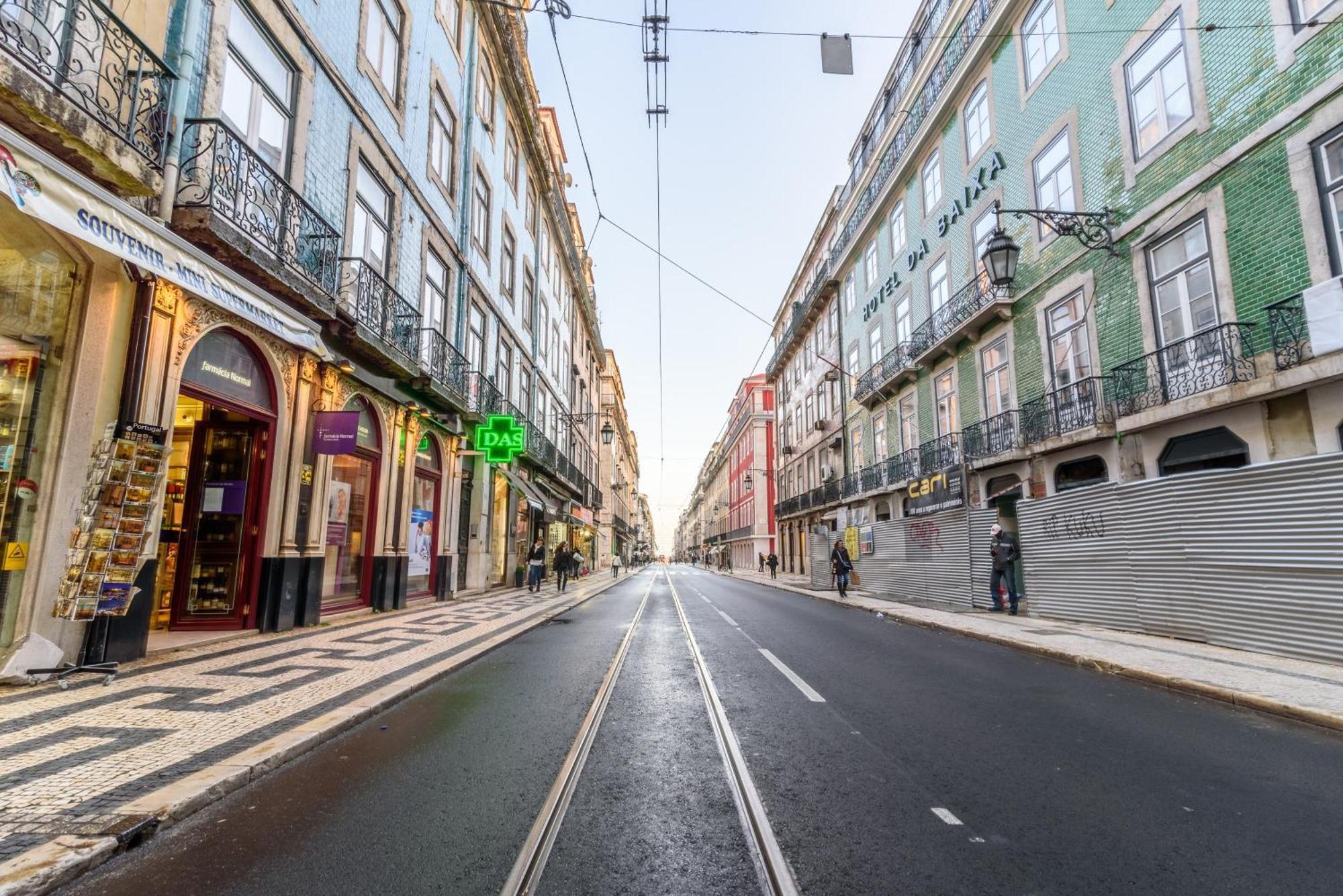 Whome City Chic Escape: Your Stylish Haven In Downtown Lizbona Zewnętrze zdjęcie